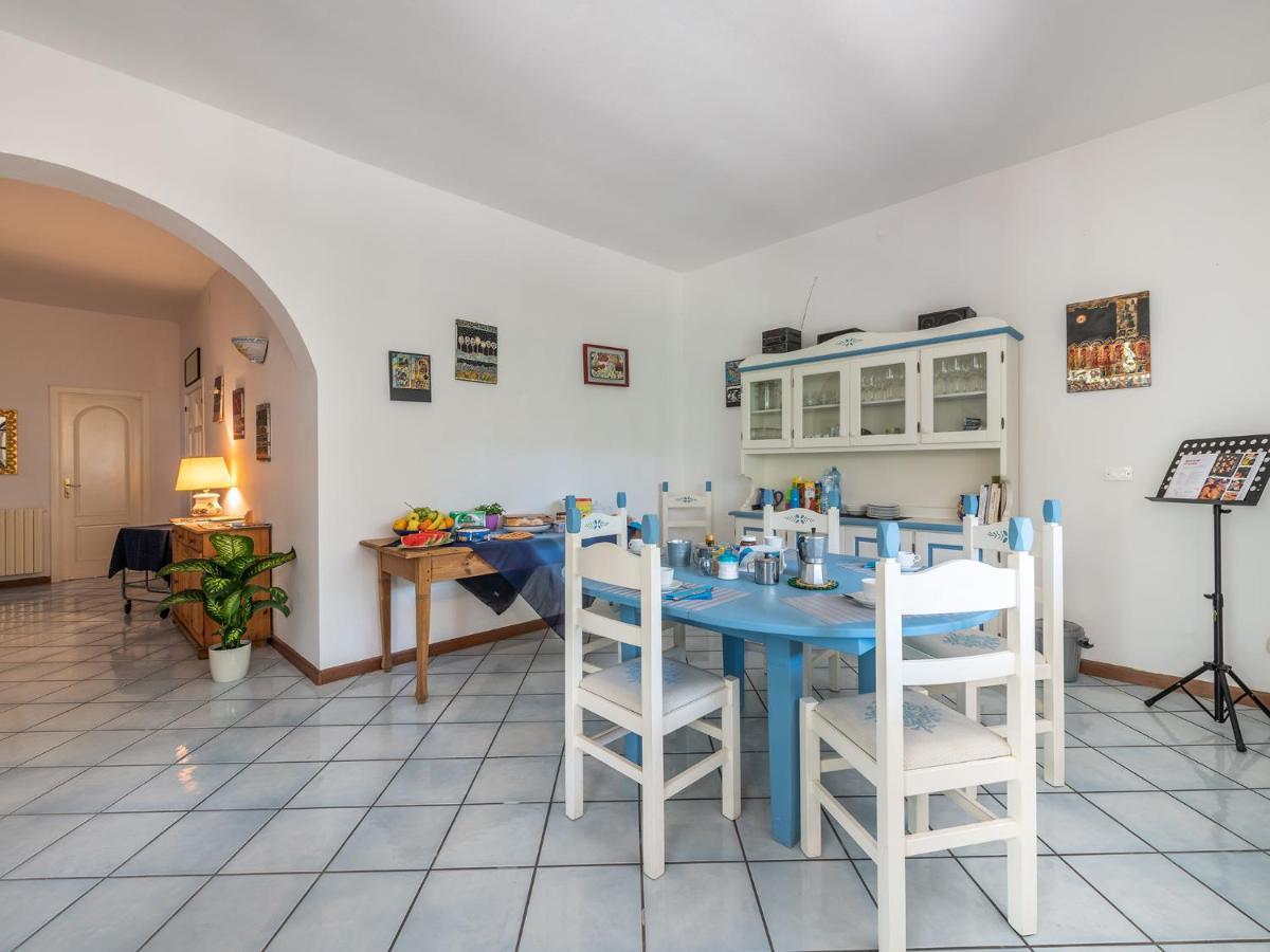 Bed and Breakfast Il Giardino Dell'Arte Capoterra Exterior foto